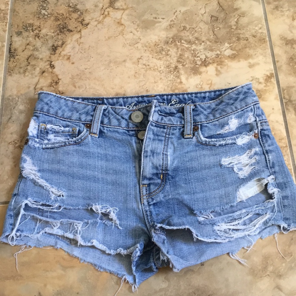 HIGH WAISTED AMERICAN EAGLE SHORTS